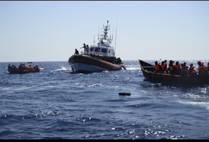 Immigration irrégulière : 240 migrants sénégalais secourus mercredi par la marine royale